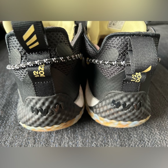 𐙚⋆˚✿˖° Adidas Harden Shoes 𐙚⋆˚✿˖° - Picture 10 of 11